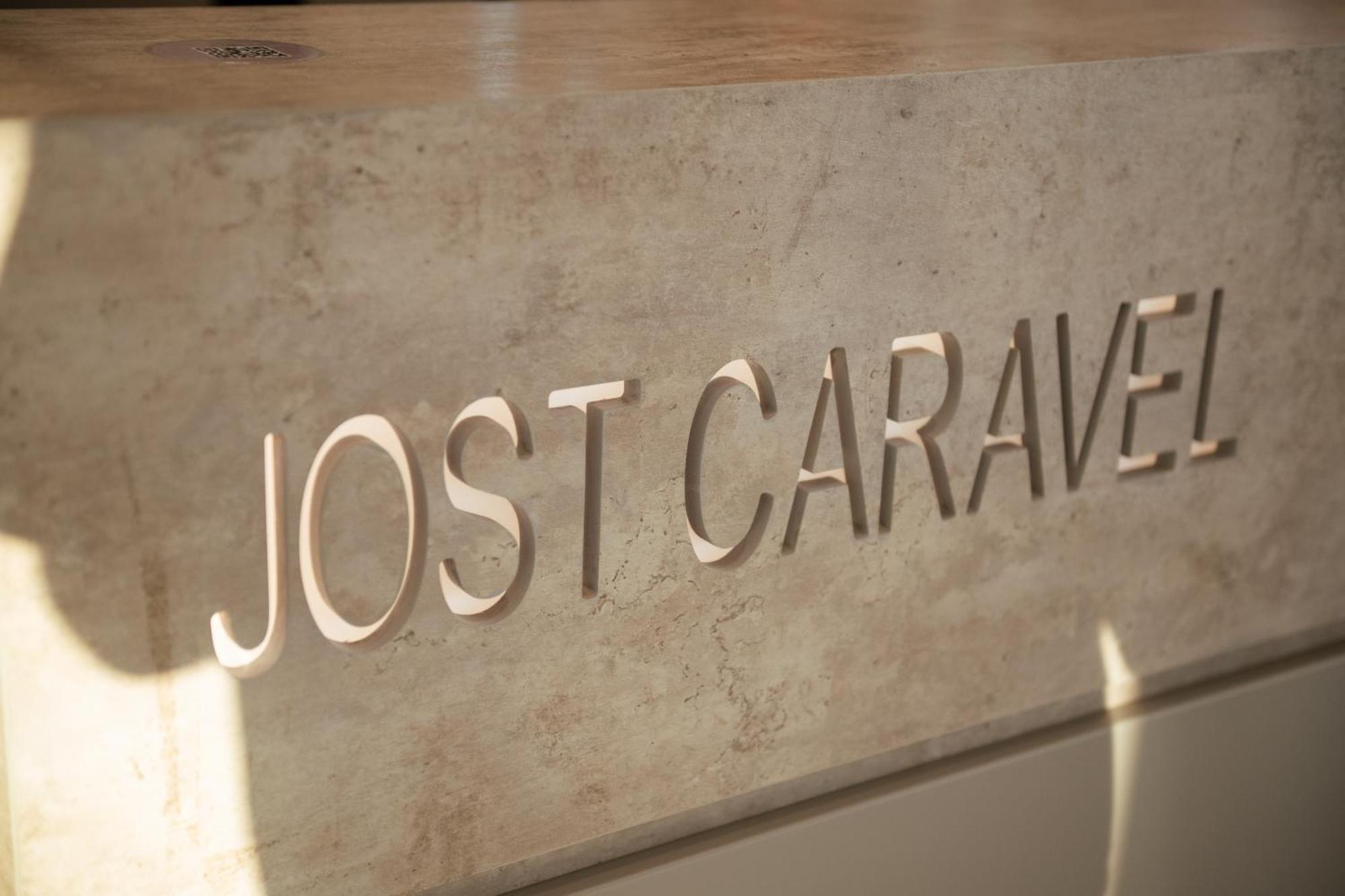 فندق Jost Caravel Radhimë المظهر الخارجي الصورة